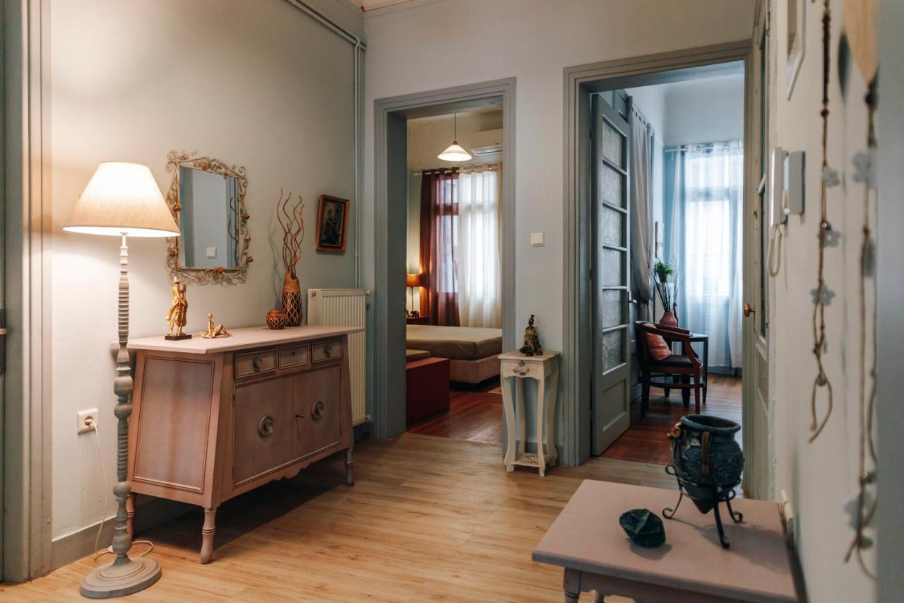 Monastiraki-Psiri, Old Town, 3-Bdr Apt, Sleep 6-10P, Spacious Court Yard เอเธนส์ ภายนอก รูปภาพ