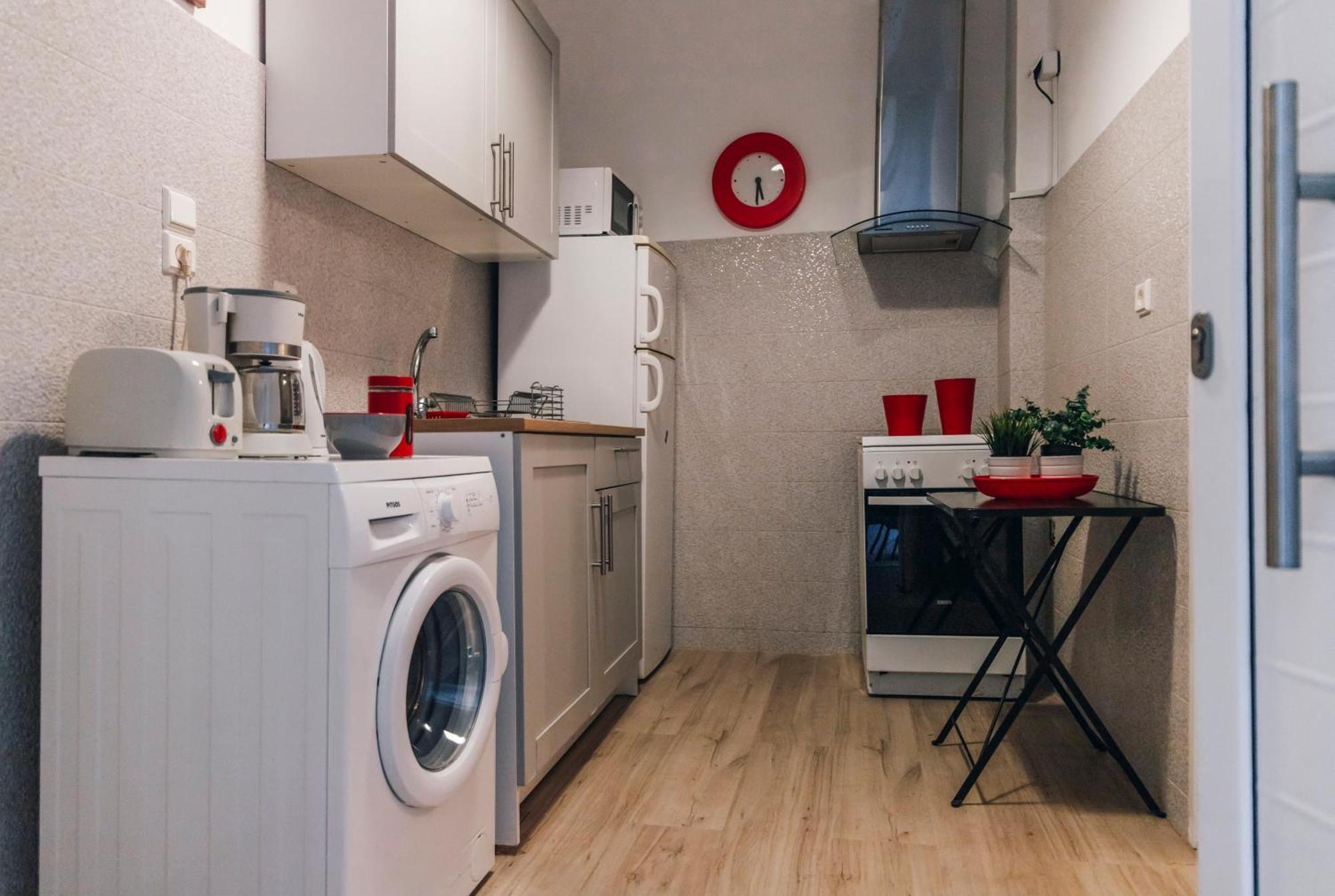 Monastiraki-Psiri, Old Town, 3-Bdr Apt, Sleep 6-10P, Spacious Court Yard เอเธนส์ ภายนอก รูปภาพ